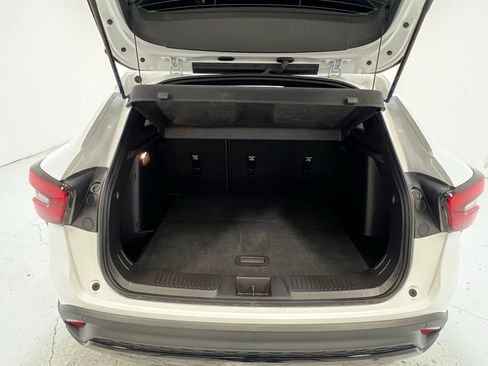 Used 2025 Chevrolet Trax RS w/ Driver Confidence Package image 26