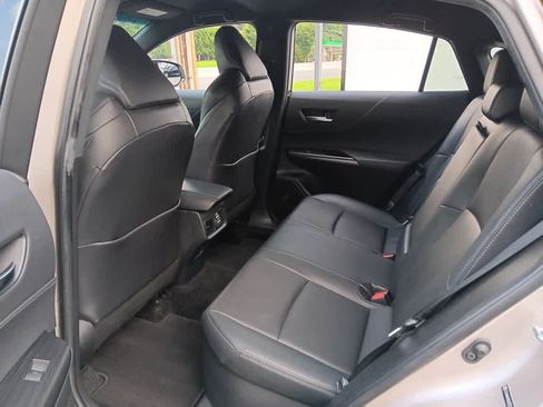 Used 2021 Toyota Venza XLE w/ Softex Package AWD/4WD image 14