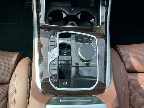 New 2026 BMW X5 xDrive40i w/ M Sport Package image 11