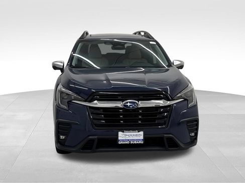 Used 2023 Subaru Ascent Limited w/ Technology Package AWD/4WD image 10