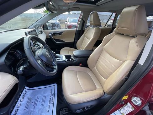 Certified 2021 Toyota RAV4 Limited image 6