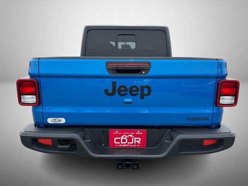 Used 2021 Jeep Gladiator Sport AWD/4WD image 9