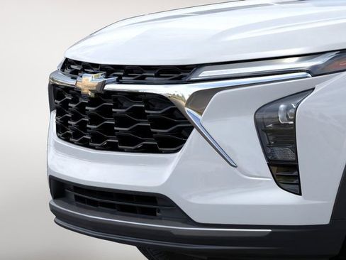 New 2026 Chevrolet Trax LT w/ Driver Confidence Package FWD image 13
