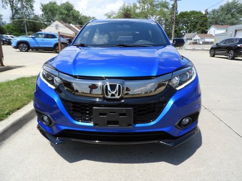 Used 2019 Honda HR-V Sport image 3