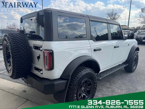 Used 2023 Ford Bronco Wildtrak image 6