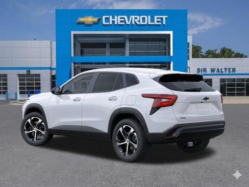 New 2026 Chevrolet Trax RS w/ Driver Confidence Package FWD image 4