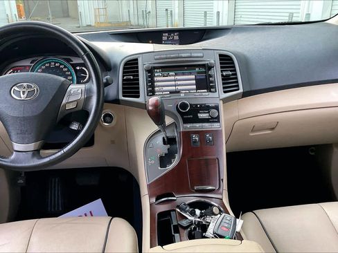 Used 2009 Toyota Venza image 6