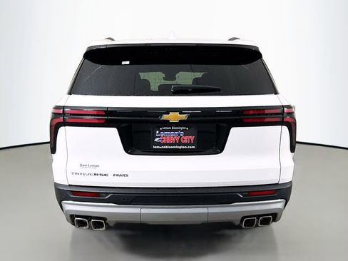 New 2026 Chevrolet Traverse LT image 7