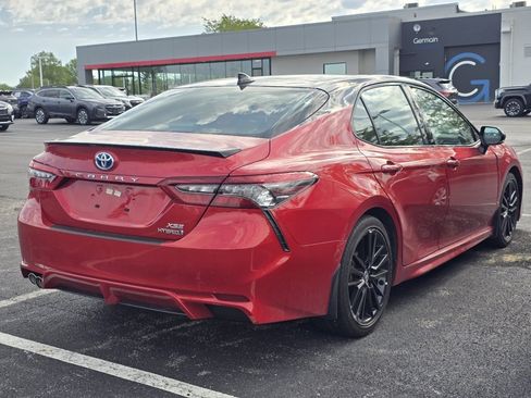 Used 2022 Toyota Camry XSE w/ Cold Weather Package FWD image 7