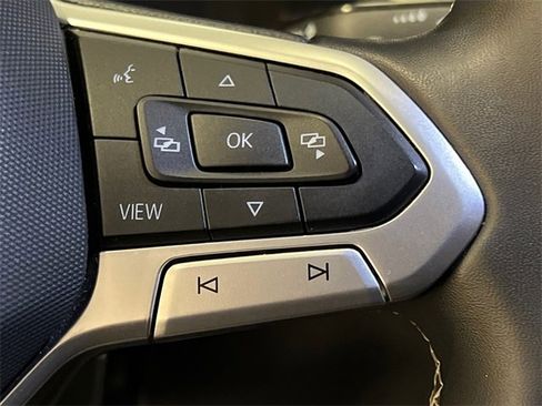 Used 2022 Volkswagen Atlas Cross Sport SE image 22