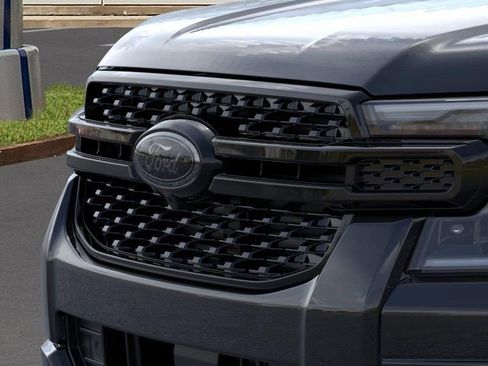 New 2026 Ford Ranger Lariat w/ FX4 Off-Road Package AWD/4WD image 17