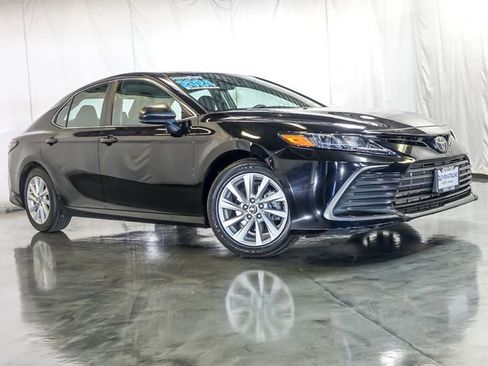 Used 2024 Toyota Camry LE FWD image 2