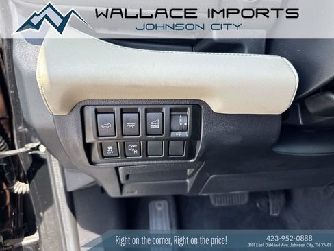Used 2022 Subaru Ascent Limited AWD/4WD image 30