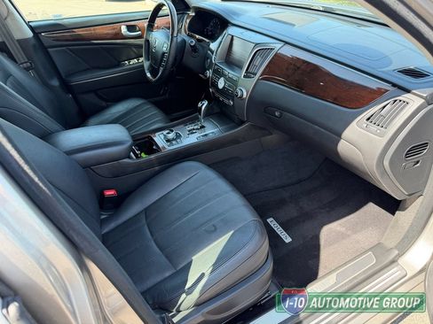 Used 2013 Hyundai Equus Signature RWD image 30