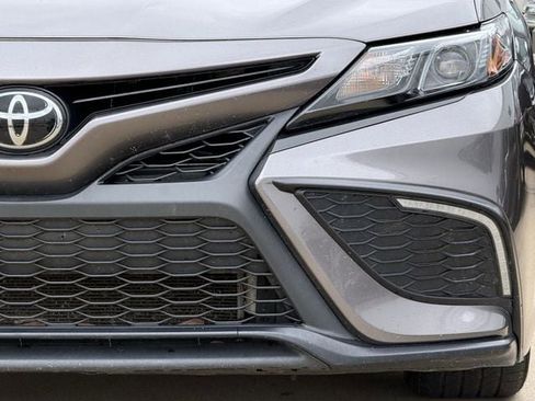 Used 2024 Toyota Camry SE FWD image 8
