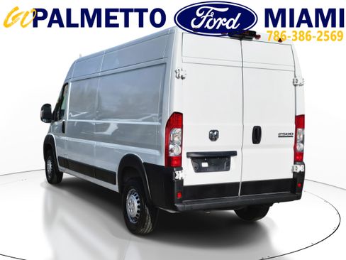 Used 2025 RAM ProMaster 2500 w/ Convenience Group FWD image 4
