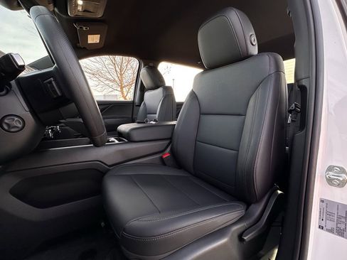 Used 2024 Chevrolet Silverado EV W/T image 5