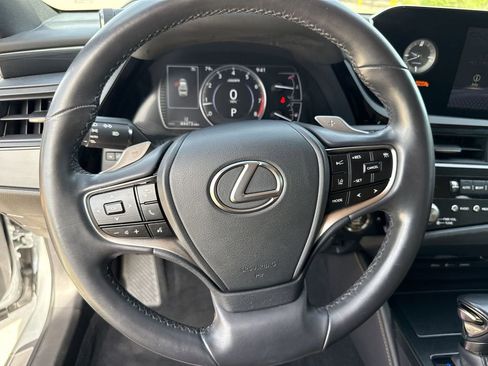 Used 2022 Lexus ES 350 w/ Accessory Package 2 FWD image 21