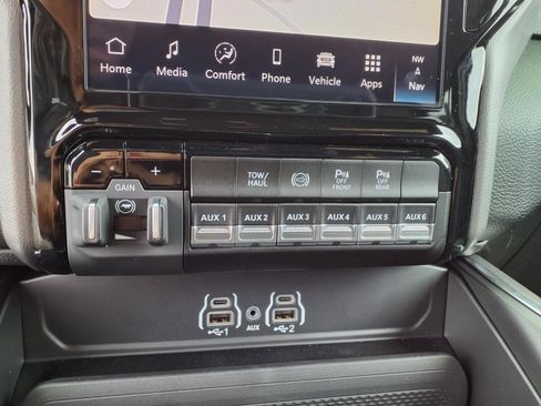 Used 2025 RAM 2500 Big Horn image 23