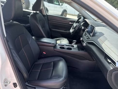 Used 2022 Nissan Altima 2.5 SR FWD image 25