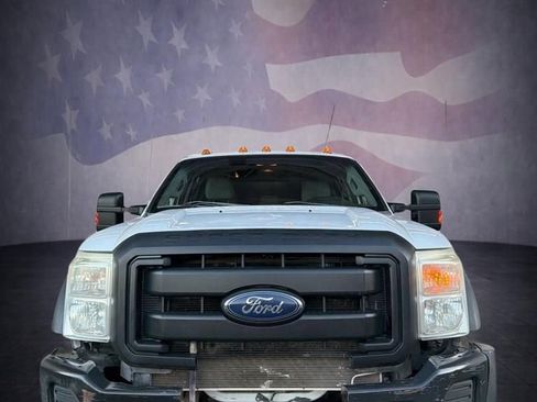 Used 2014 Ford F550 4x4 Crew Cab Super Duty image 5