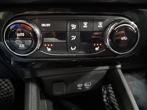 Used 2024 Chevrolet TrailBlazer RS w/ Convenience Package FWD image 5