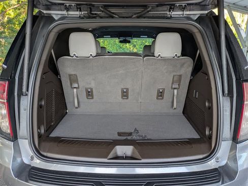 Used 2021 Chevrolet Tahoe LT image 12