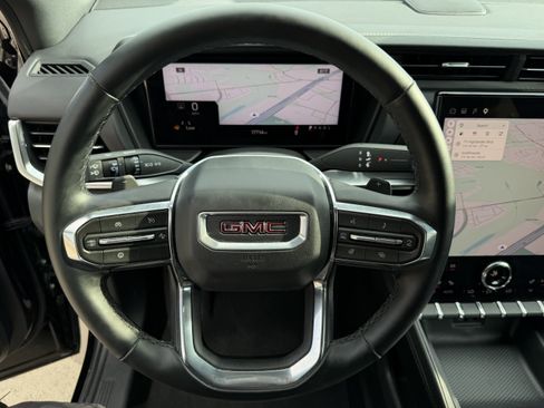 Used 2026 GMC Terrain Elevation w/ Elevation Premium Package FWD image 19