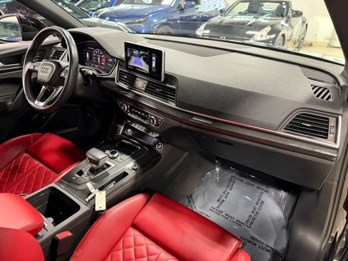 Used 2020 Audi SQ5 Premium Plus w/ Premium Plus Package AWD/4WD image 12