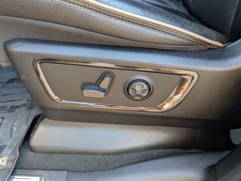 Used 2023 RAM 1500 Limited w/ Body Color Bumper Group AWD/4WD image 16