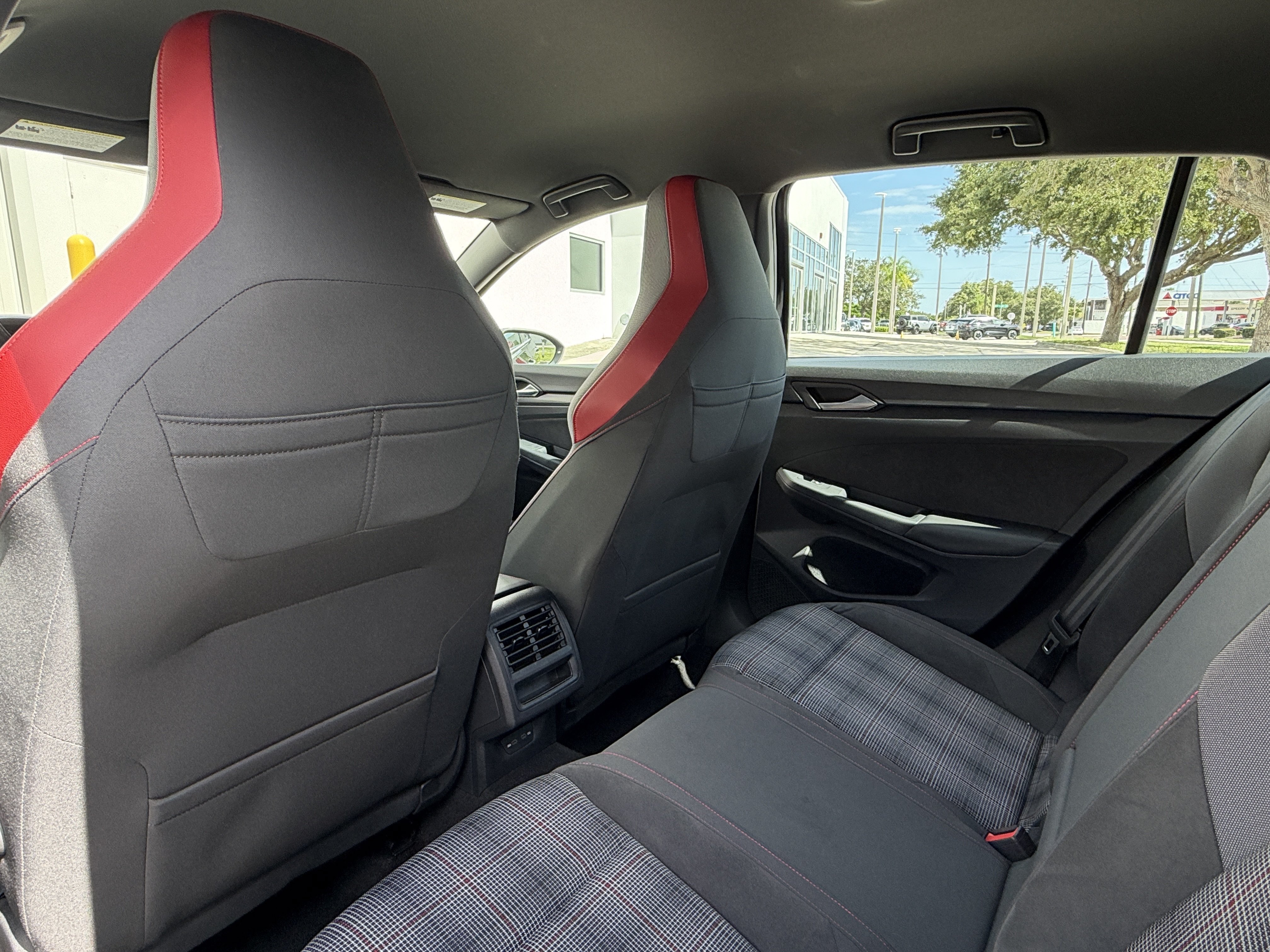 Certified 2024 Volkswagen GTI S FWD image 17