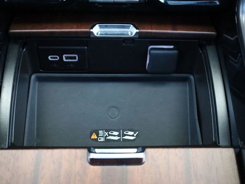 Used 2023 GMC Yukon XL Denali Ultimate image 41