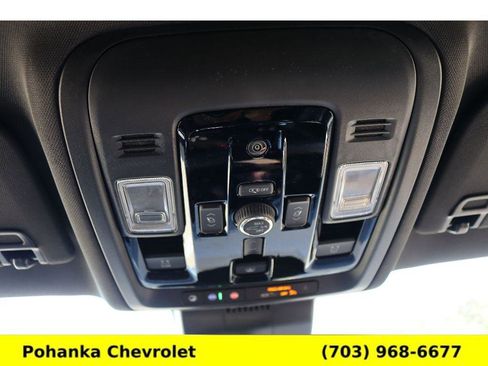 New 2026 Chevrolet Suburban High Country image 17