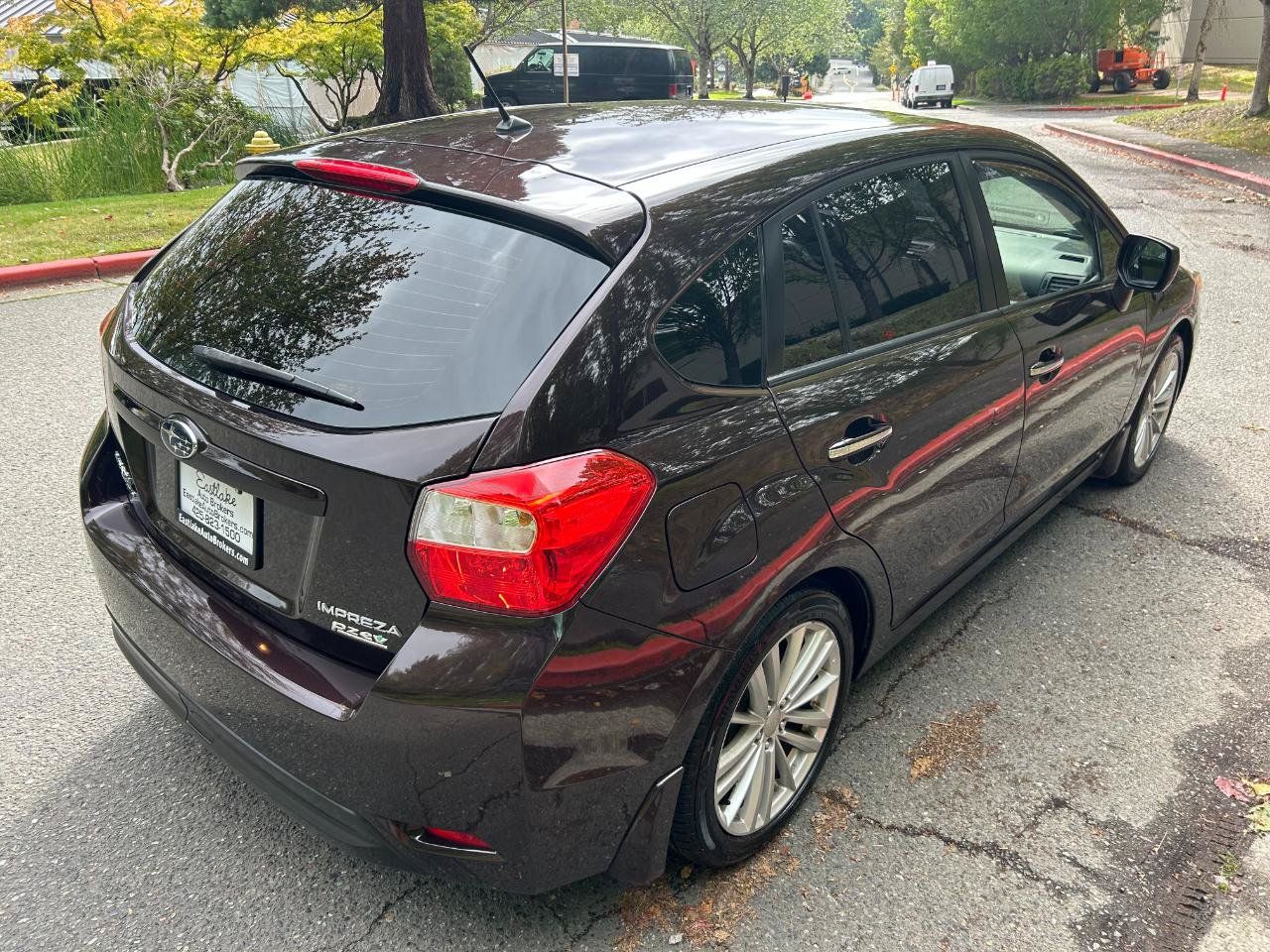 Used 2013 Subaru Impreza 2.0i Limited AWD/4WD image 5
