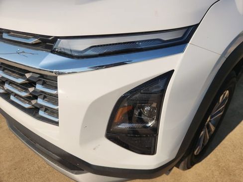 Used 2026 Chevrolet Equinox LT FWD image 7