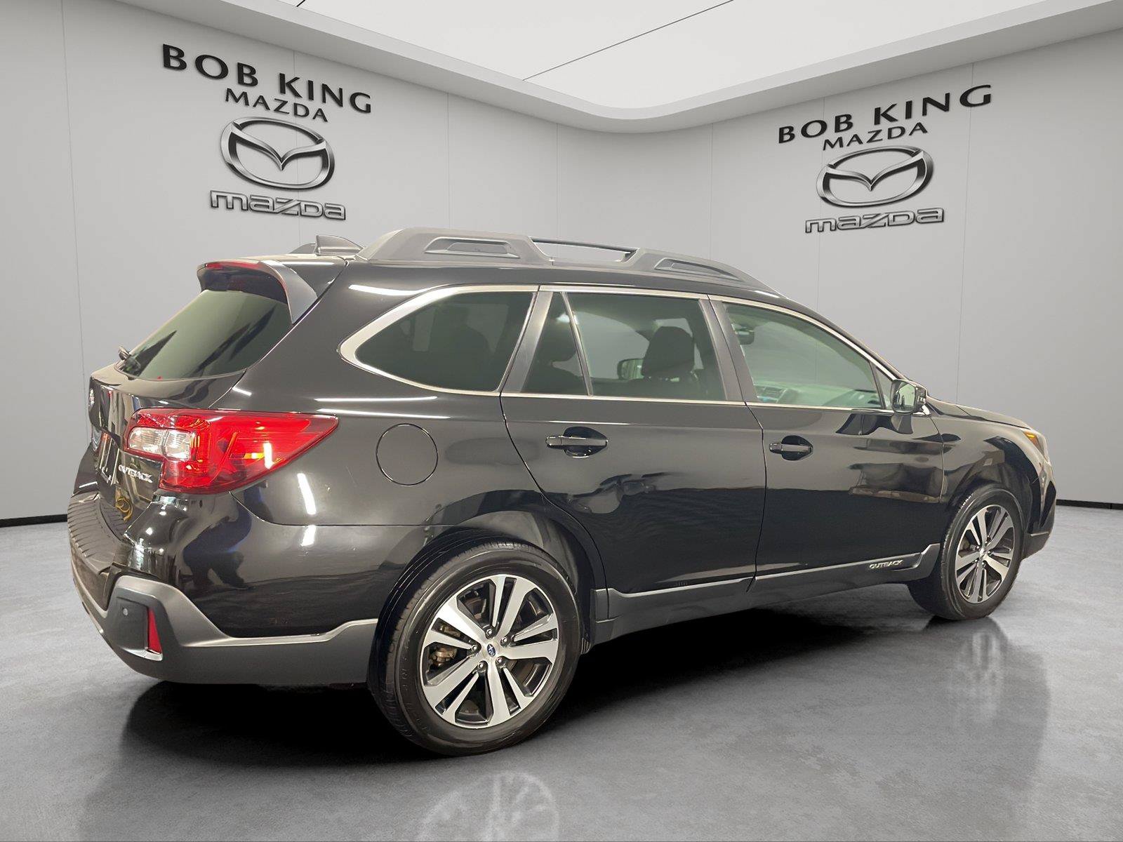 Used 2019 Subaru Outback 2.5i Limited AWD/4WD image 5