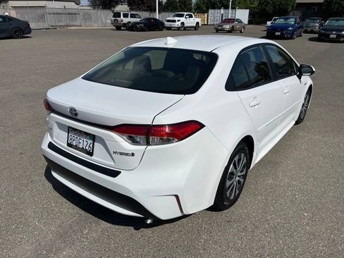 Used 2020 Toyota Corolla LE w/ Carpet Mat Package (TMS) FWD image 4