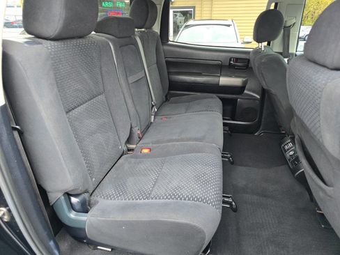 Used 2013 Toyota Tundra 4x4 CrewMax image 32
