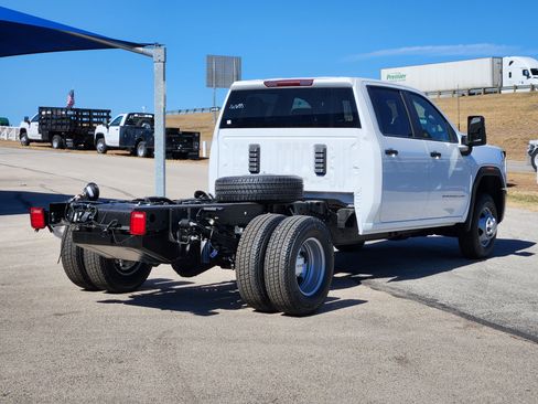 New 2026 GMC Sierra 3500 Pro w/ Convenience Package AWD/4WD image 4