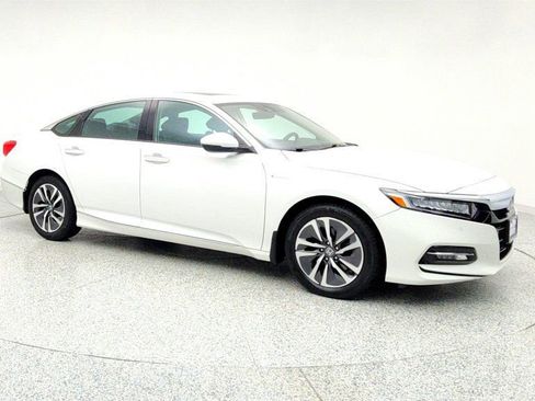 Used 2019 Honda Accord Touring image 3