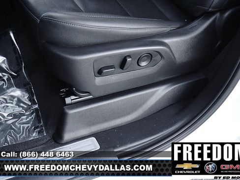 Used 2025 GMC Sierra 1500 SLT image 31