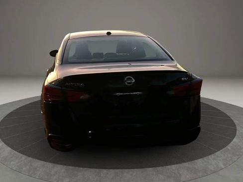 Used 2022 Nissan Altima 2.5 SV FWD image 6