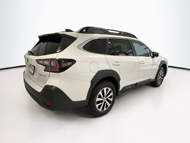 Used 2024 Subaru Outback Premium AWD/4WD image 7
