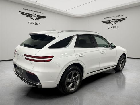 Used 2026 Genesis GV70 2.5T Advanced AWD/4WD image 5