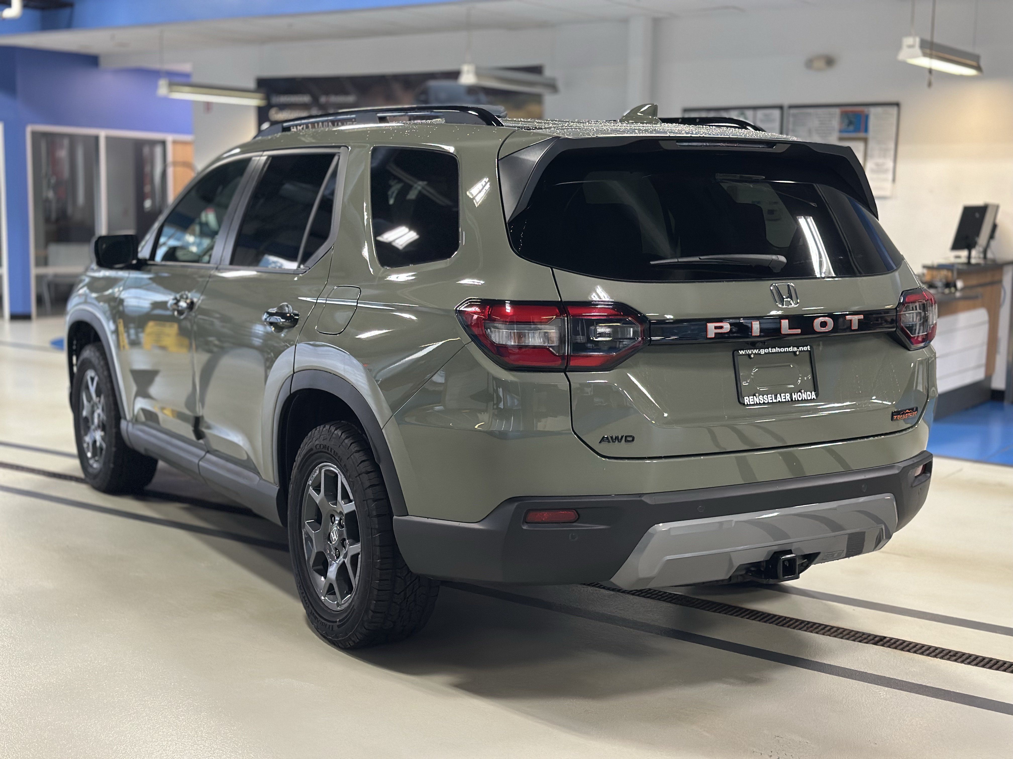 New 2026 Honda Pilot TrailSport image 9