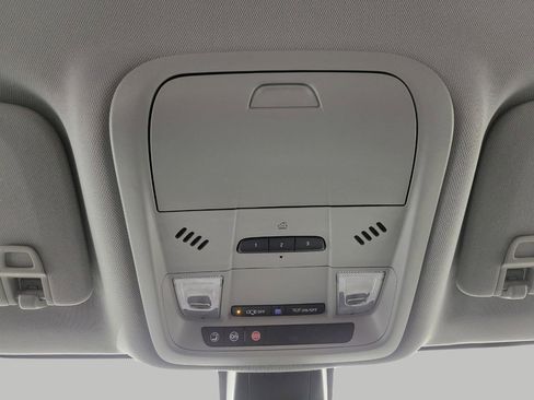 Used 2024 Chevrolet Blazer LT w/ Convenience Package image 18