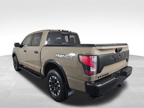 Used 2020 Nissan Titan PRO-4X w/ Pro-4x Convenience Package image 5