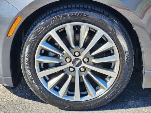 Used 2019 Lincoln MKZ Reserve image 9