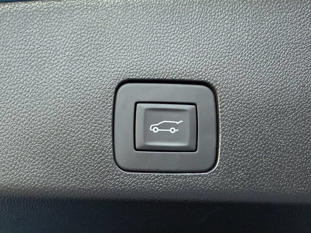 Certified 2025 Buick Encore GX Sport Touring FWD image 28