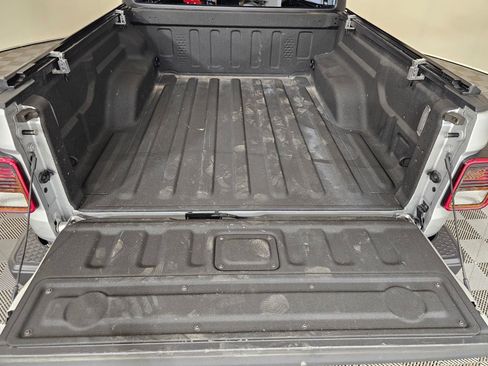 Used 2022 Jeep Gladiator Sport AWD/4WD image 22